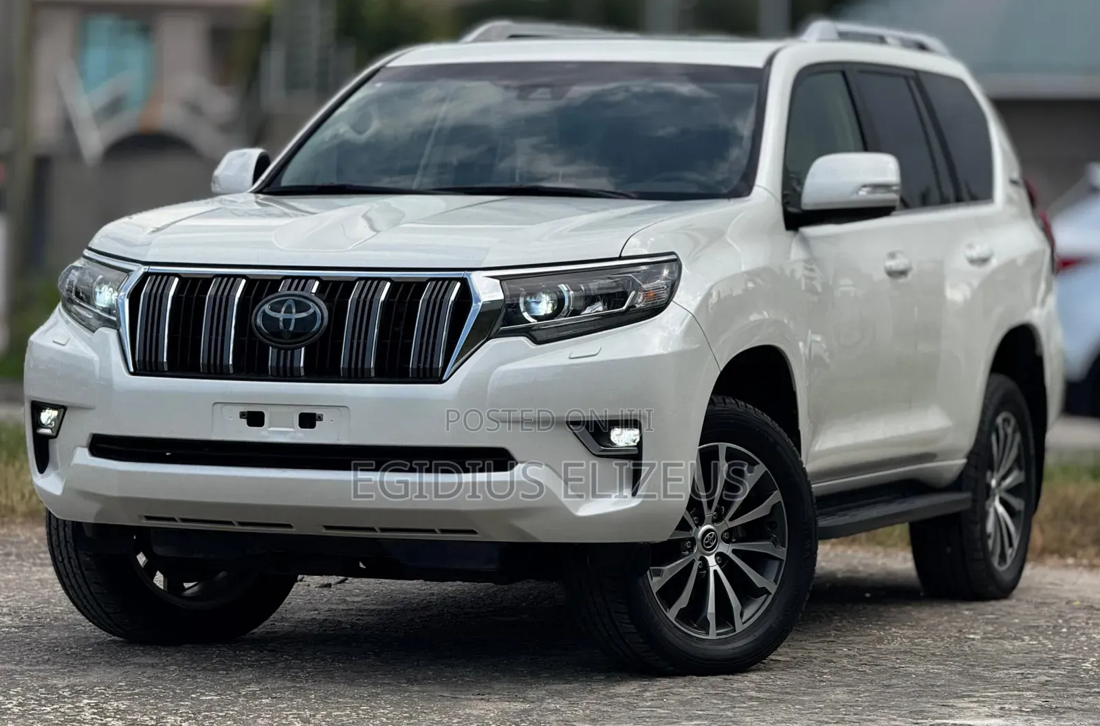 Toyota Land Cruiser Prado 2022 White