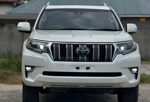Toyota Land Cruiser Prado 2022 White