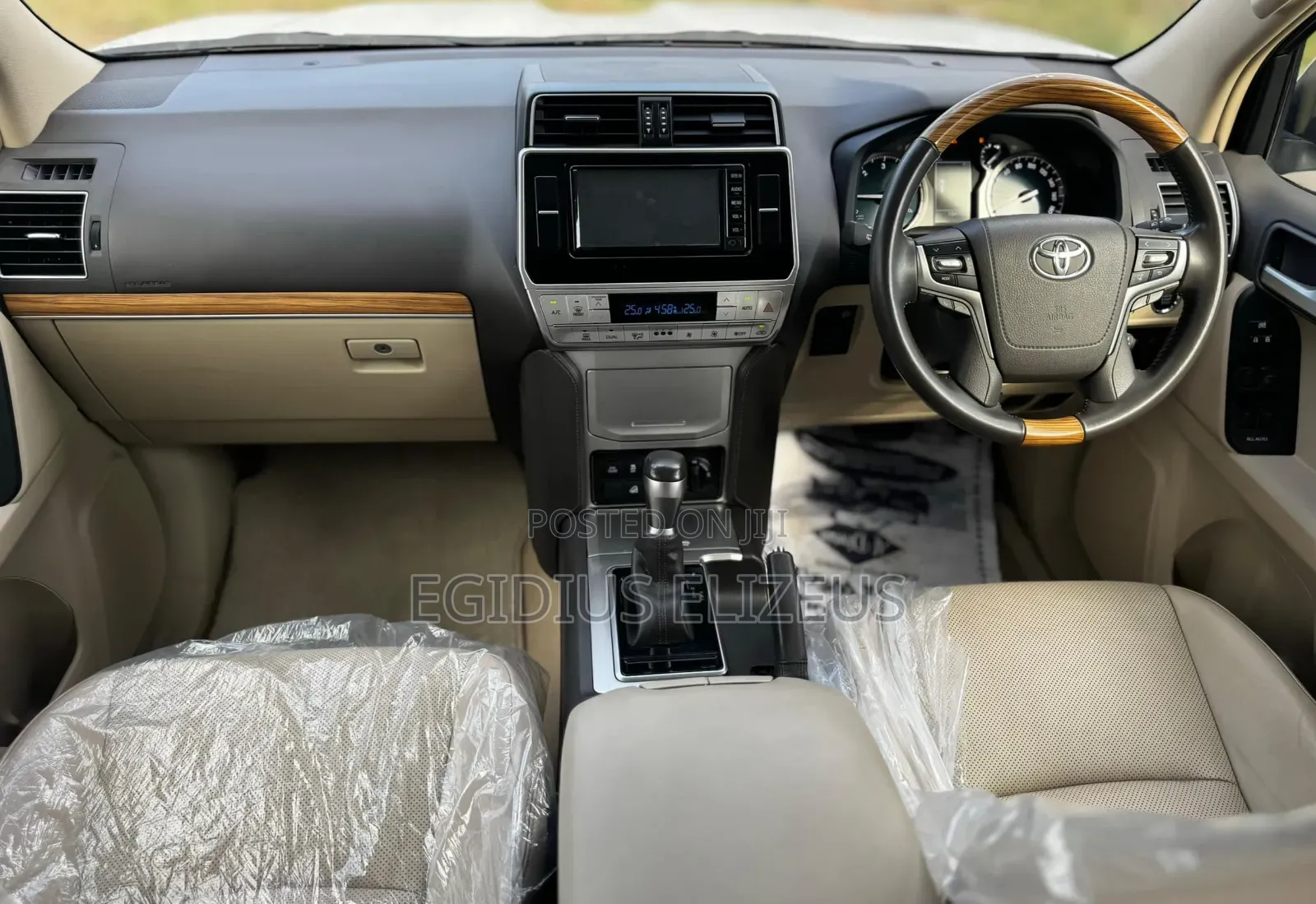 Toyota Land Cruiser Prado 2022 White