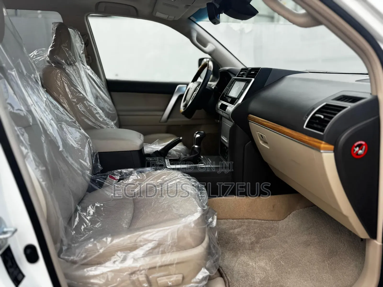 Toyota Land Cruiser Prado 2022 White