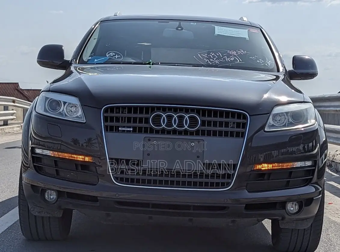 Audi Q7 2012 Black