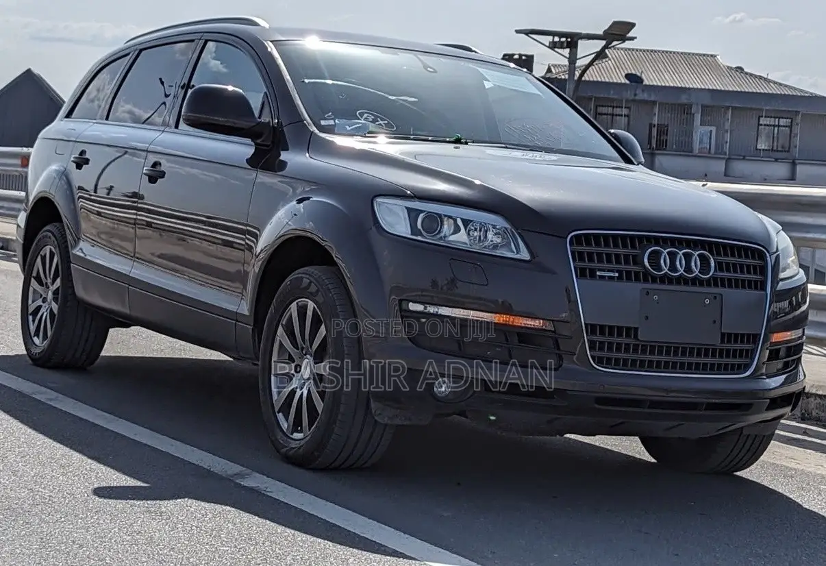 Audi Q7 2012 Black