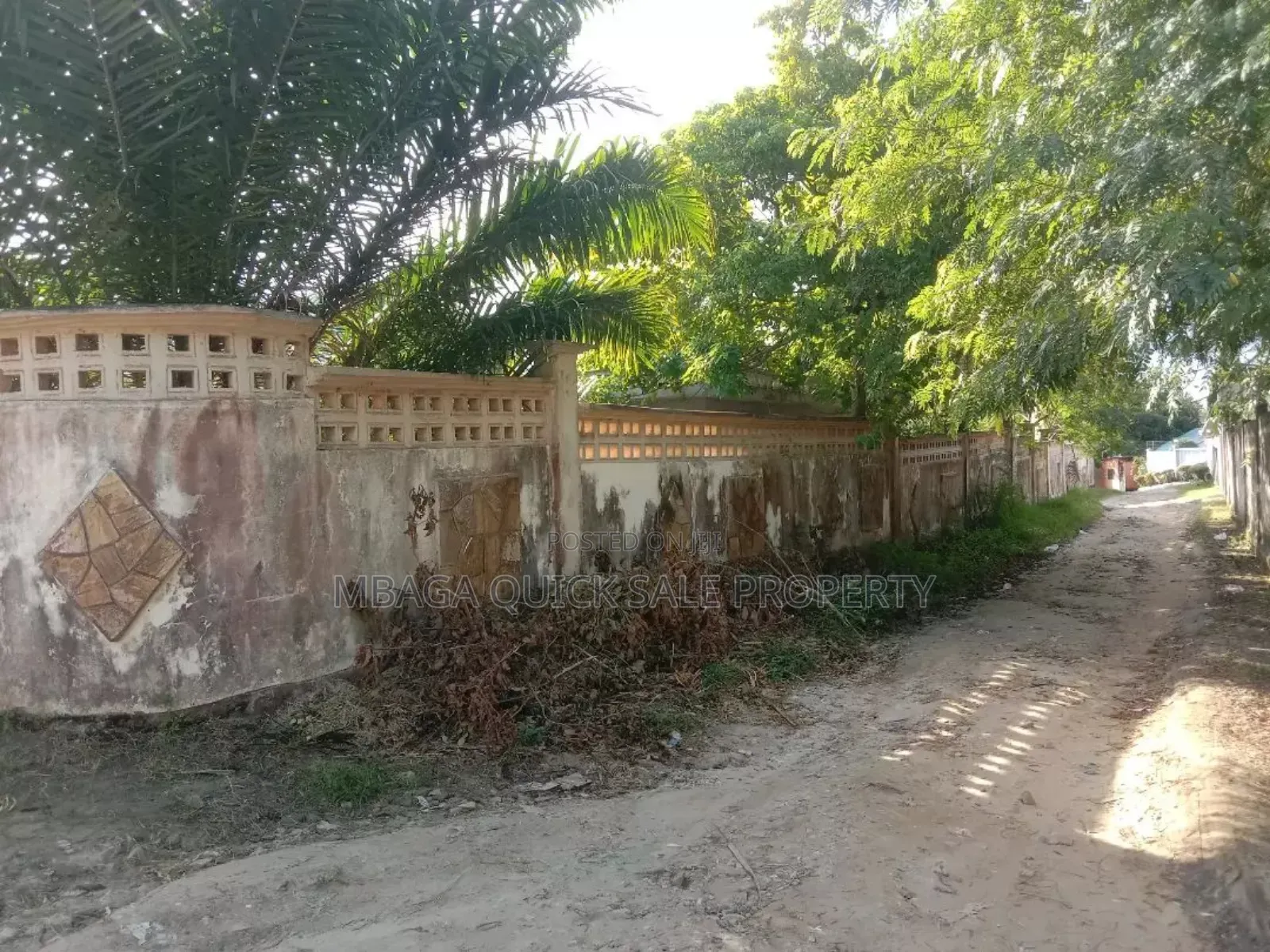 4bdrm House in 4 Bed Room House For for sale