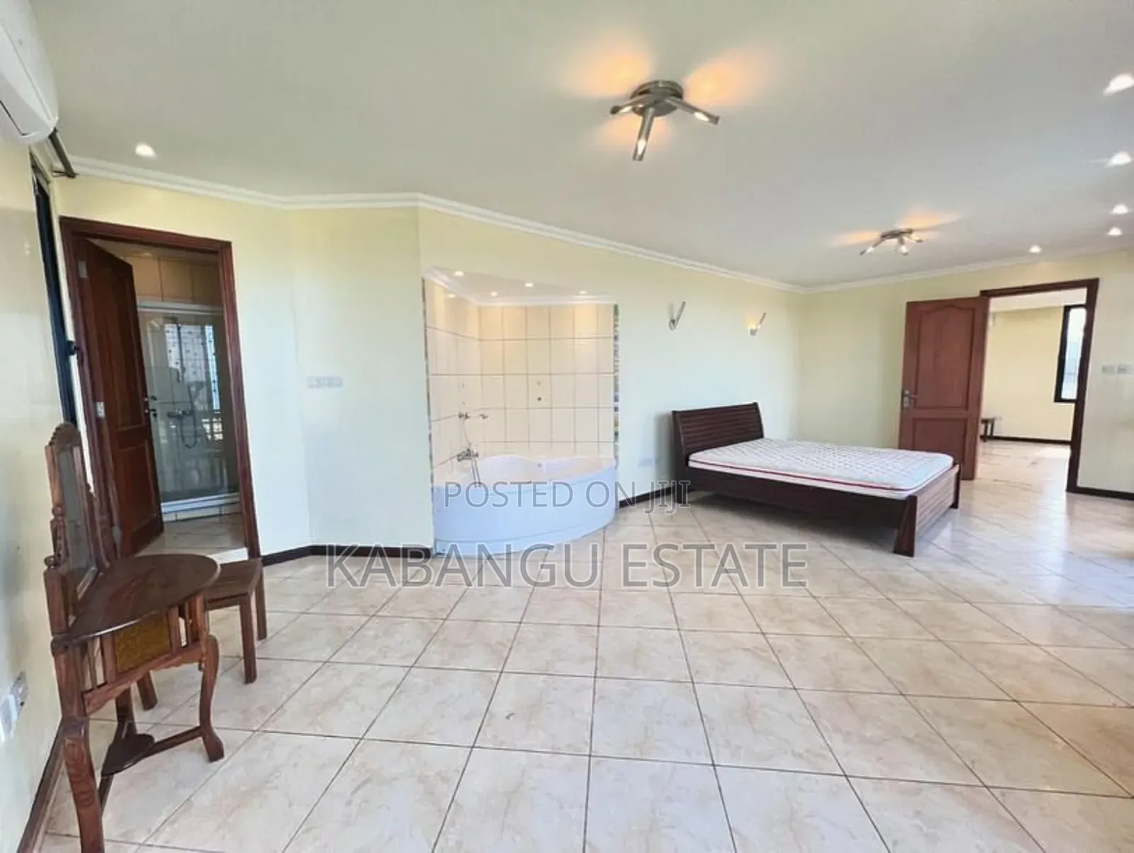 Furnished 4bdrm Villa in Kawebeach, Kinondoni for rent