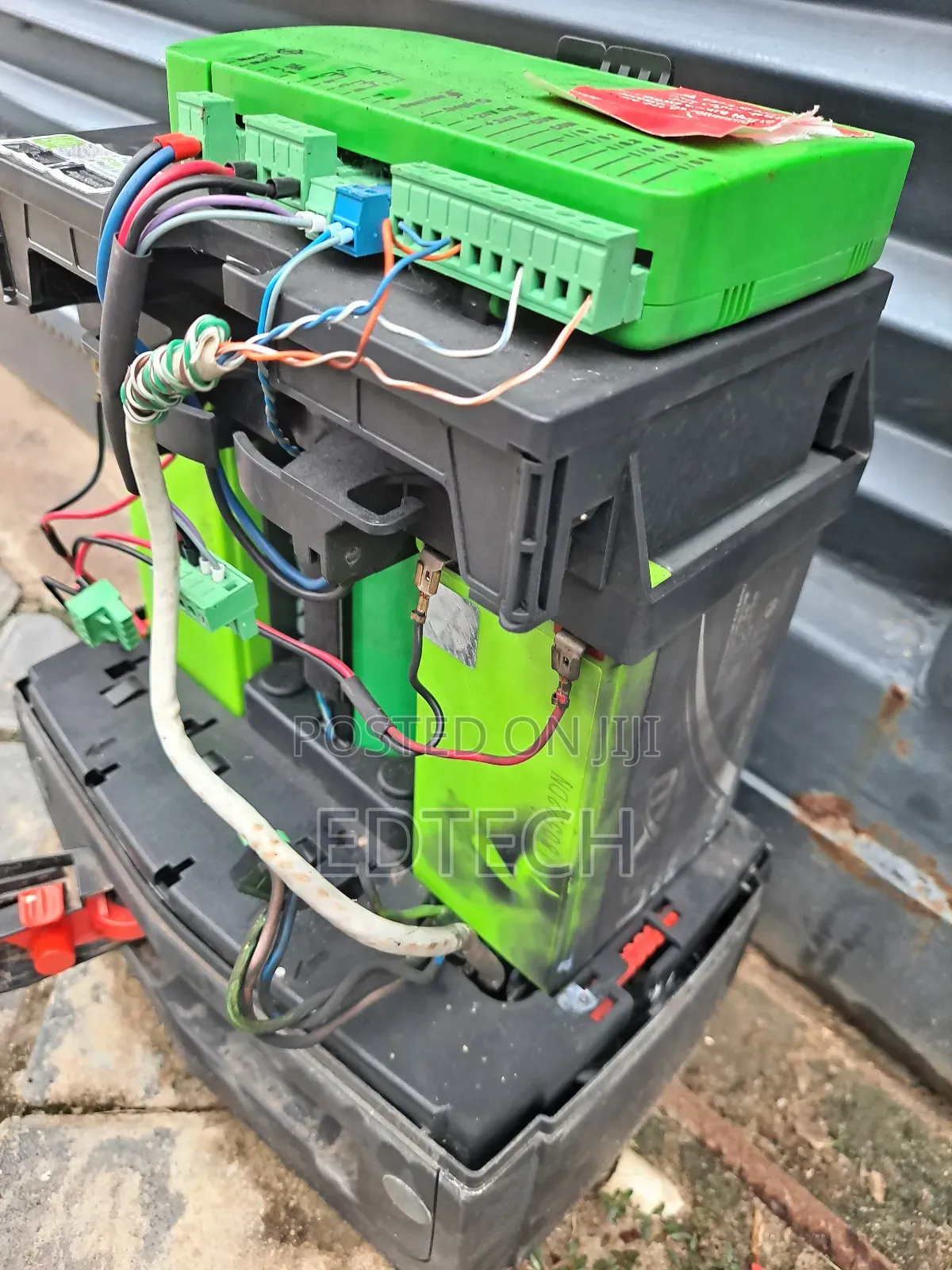 Fundi Motor Gate