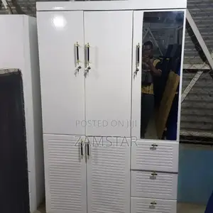 Kabati La Nguo Milango Mitatu
