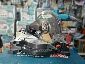 Total Mitre Saw 1800w