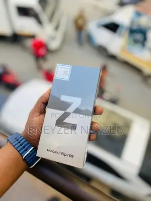 New Samsung Galaxy Z Flip3 5G 256 GB Black