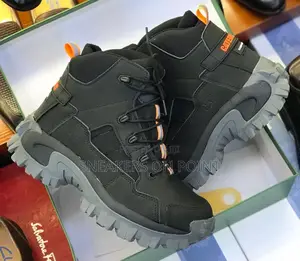 New Caterpillar Safety Boots