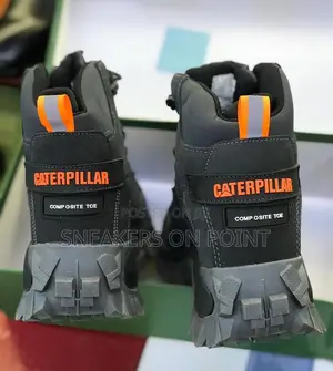 New Caterpillar Safety Boots