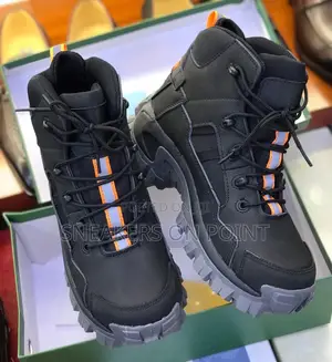 New Caterpillar Safety Boots