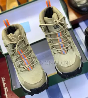 New Caterpillar Safety Boots