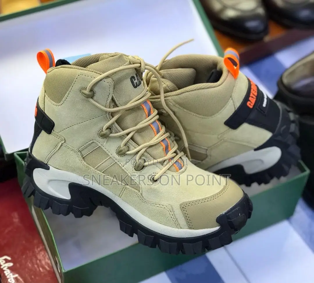 New Caterpillar Safety Boots