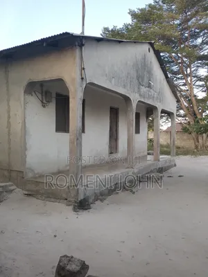 5bdrm House in Tanzania Daresalaam, Ilala for sale