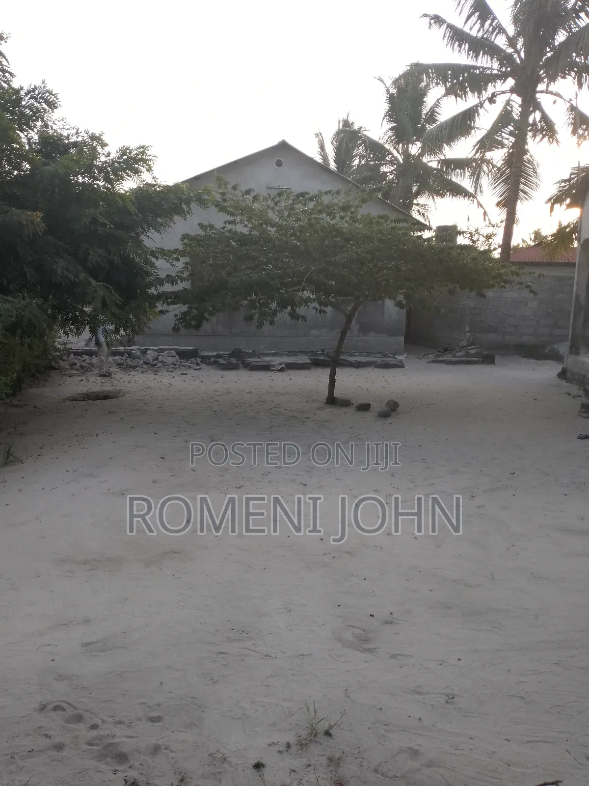 5bdrm House in Tanzania Daresalaam, Ilala for sale