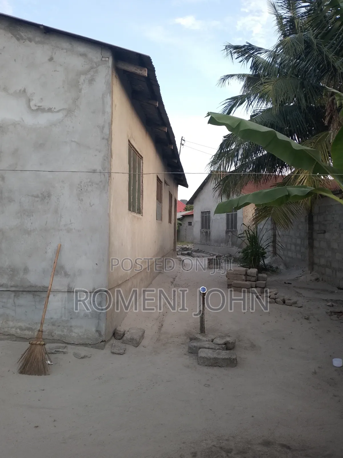 5bdrm House in Tanzania Daresalaam, Ilala for sale