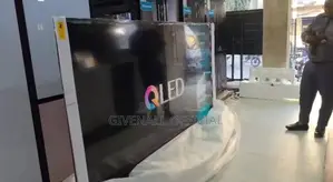 Ofa Ofa = Hisense TV Nchi 100 Smart Qled Uhd Q7