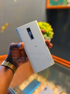 New Mobile Phone 64 GB White