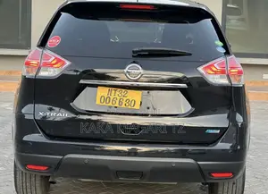 Nissan X-Trail 2015 Black