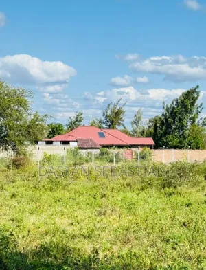 Viwanja Boma Ng'ombe Uzunguni- Hai
