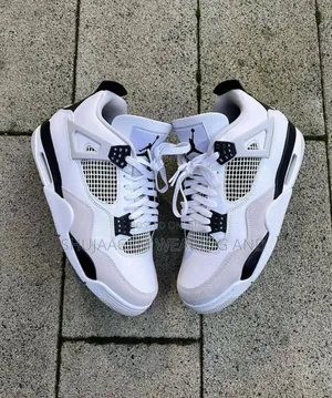 New Jordan 4