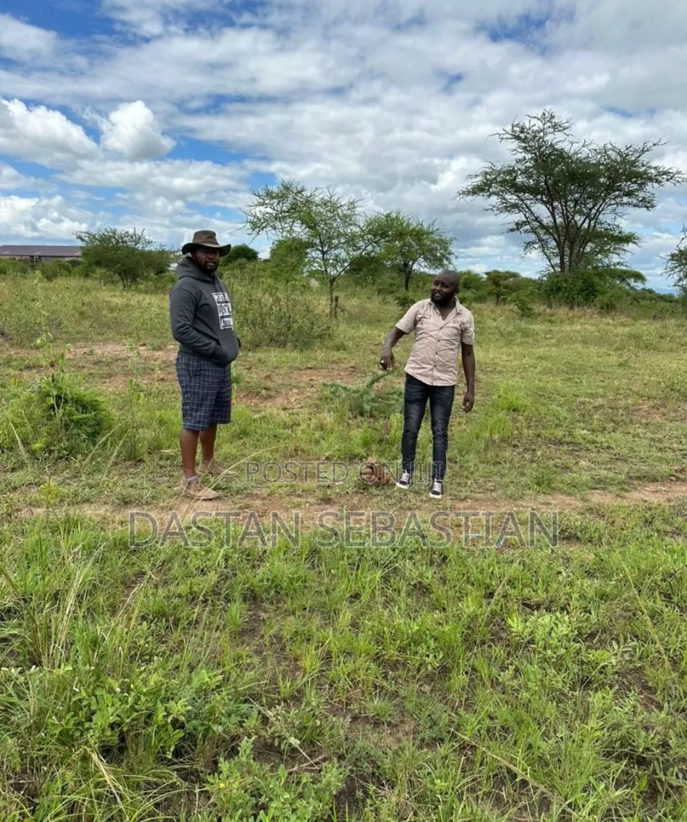 Viwanja Kisongo Waya, Kisongo Yakini