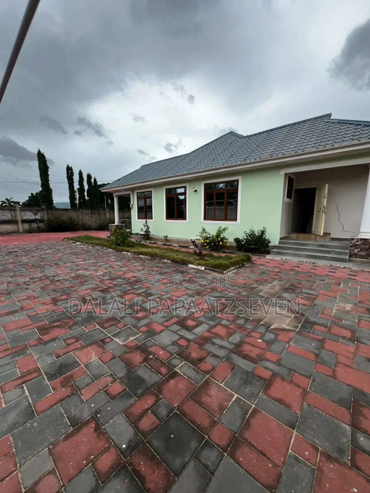 3bdrm House in Dalalipapaatzseven, Bunju for rent