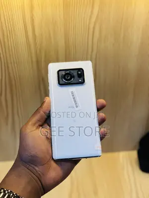 Sharp Aquos R6 128 GB White