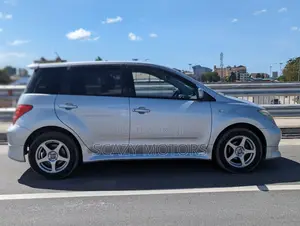 Toyota IST 2003 Silver