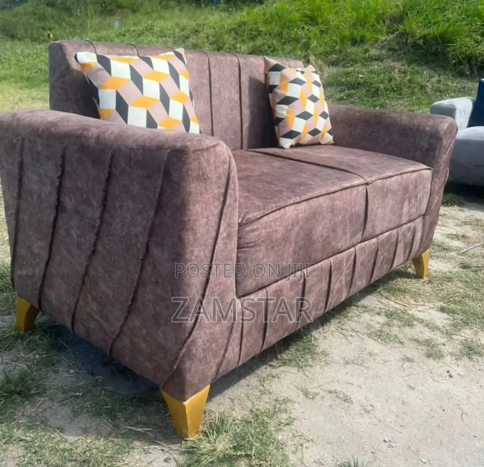 Sofa La Watu Wawili