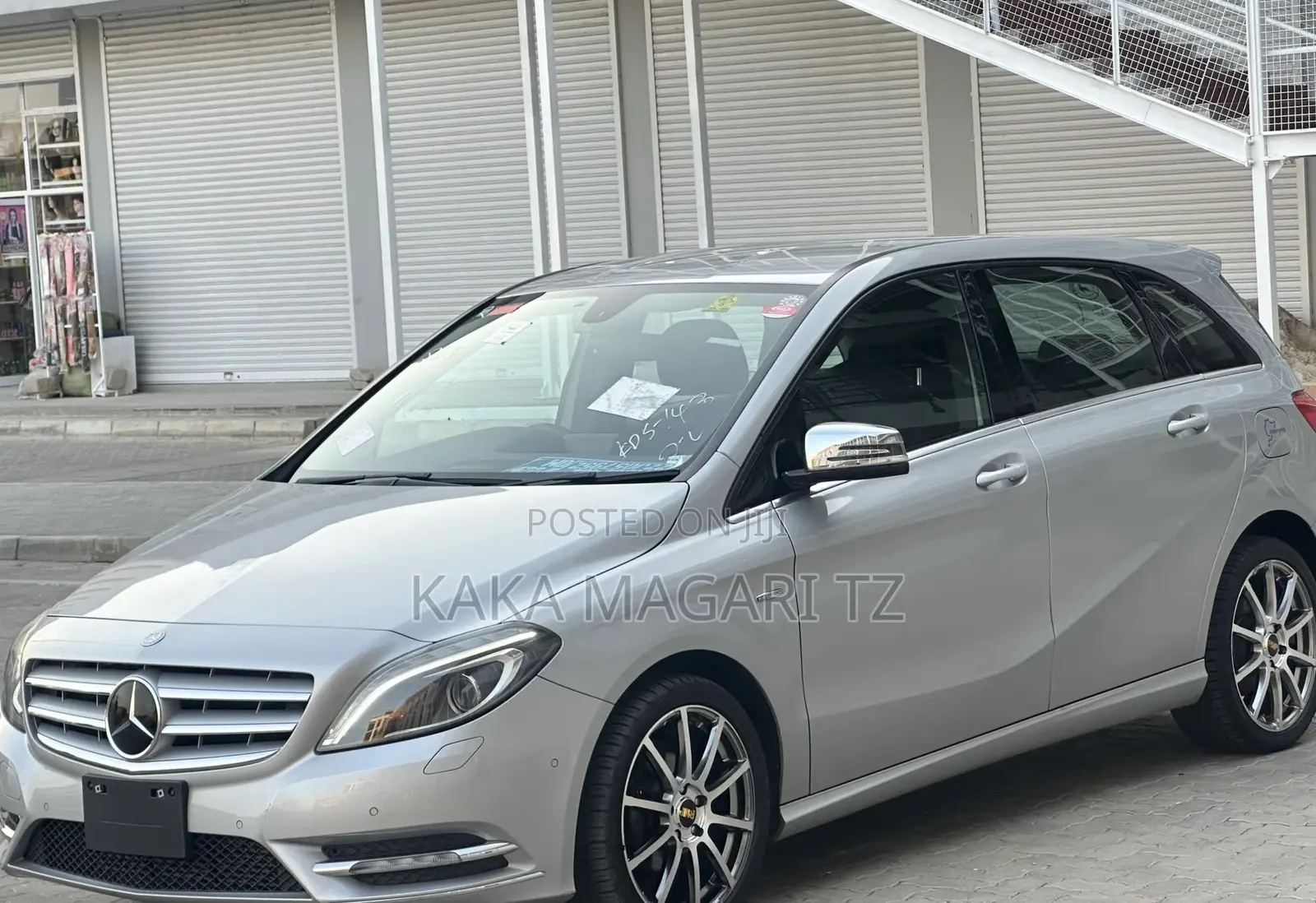 Mercedes-Benz B-Class 2012 Silver