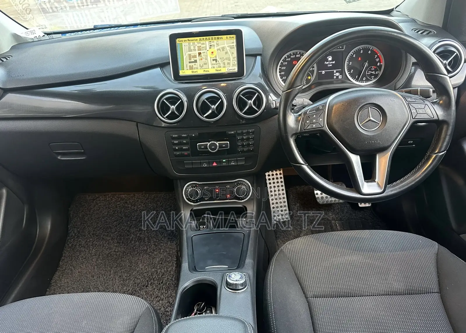Mercedes-Benz B-Class 2012 Silver