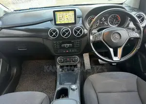 Mercedes-Benz B-Class 2012 Silver