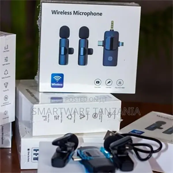 Wireless Lavalier Microphone With 3-in-1 Receiver Mic