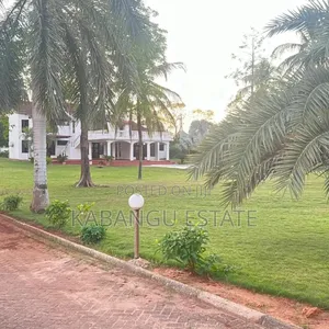 4bdrm House in Mbezibeach for rent