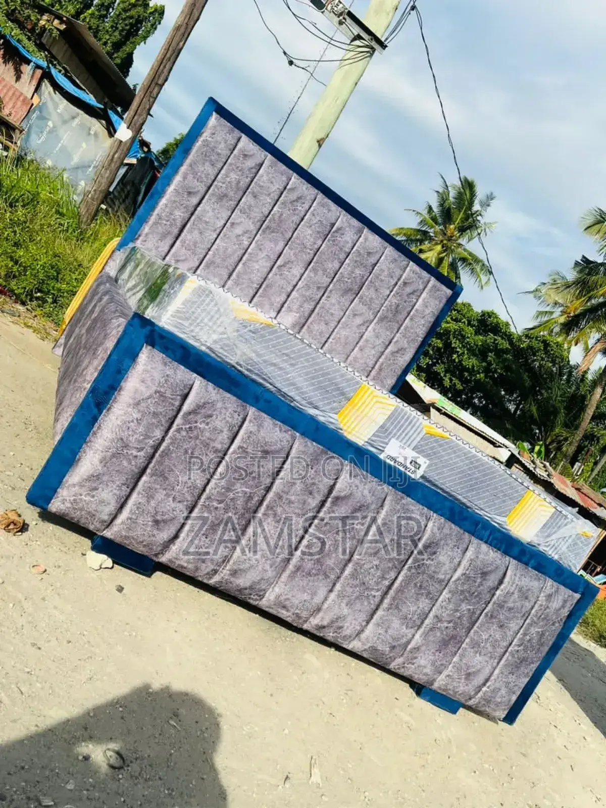 Bedsofa Mpya
