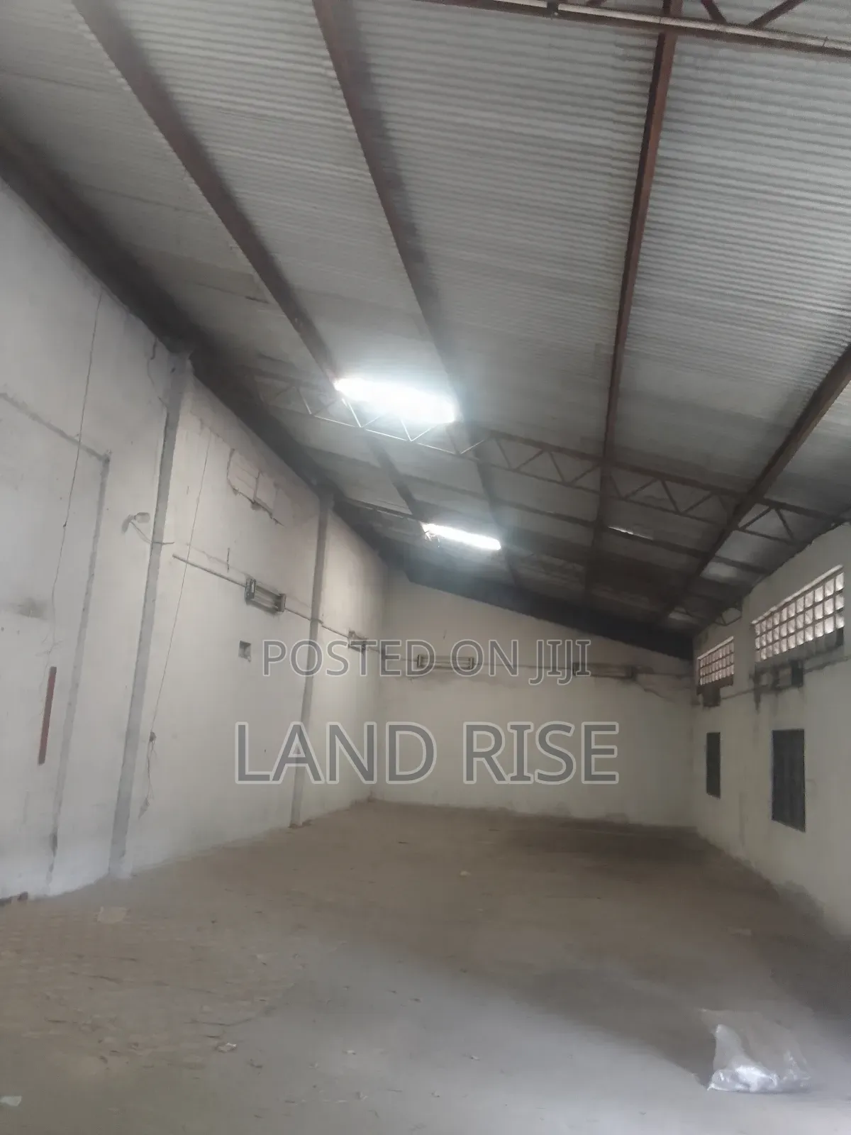 250 SQM Warehouse Tazara