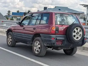 Toyota RAV4 1999