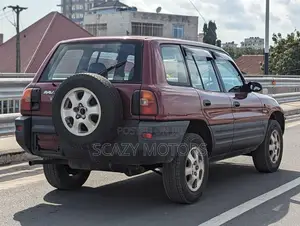 Toyota RAV4 1999
