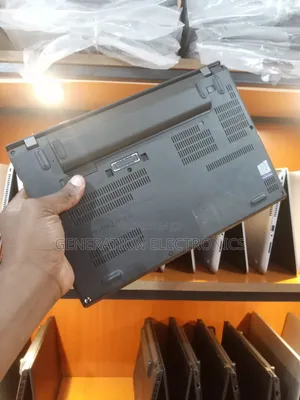 Laptop Lenovo ThinkPad X270 8GB Intel Core I5 HDD 500GB