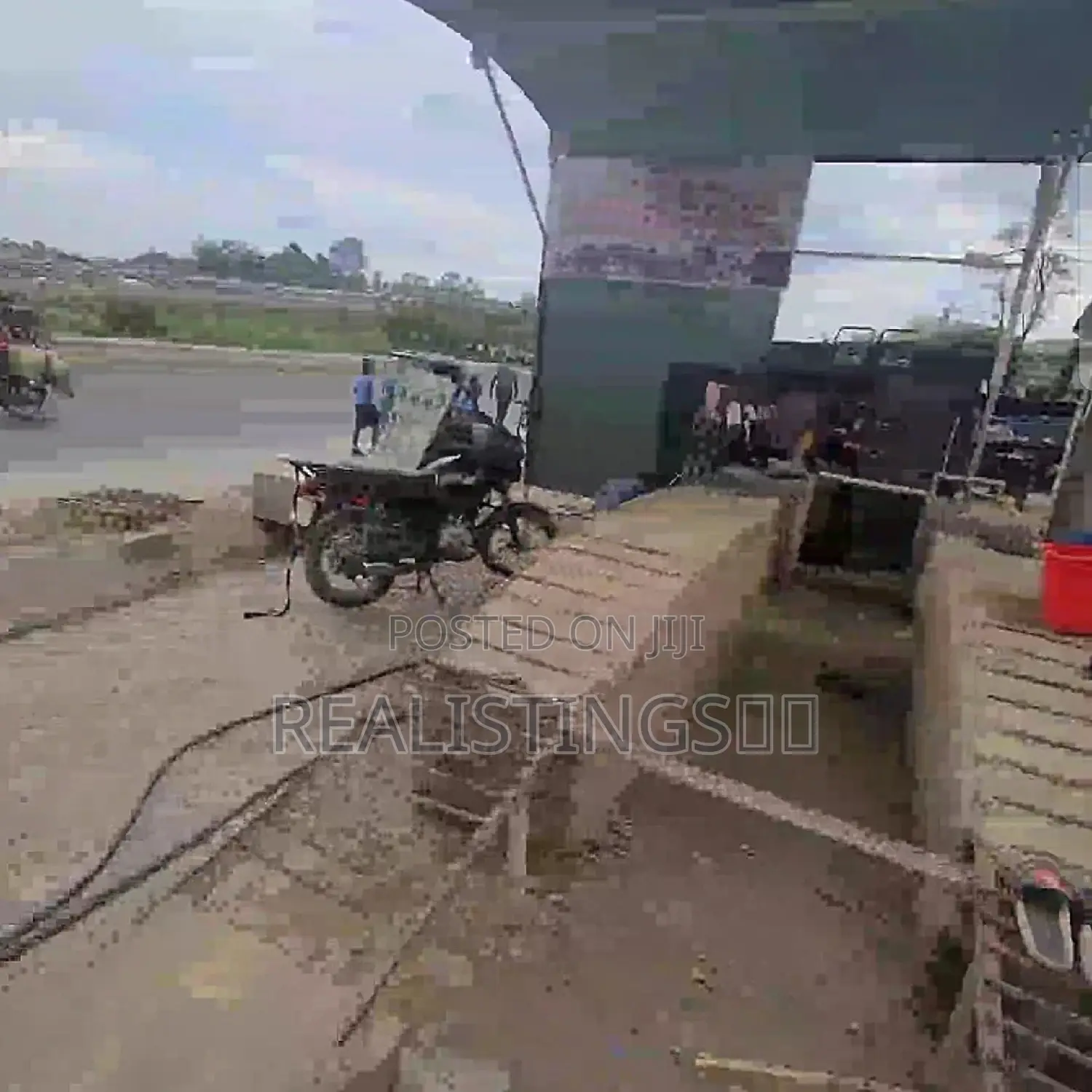 Mbezi Mwisho: Operating 17 Shop Frames for Sale - Dar