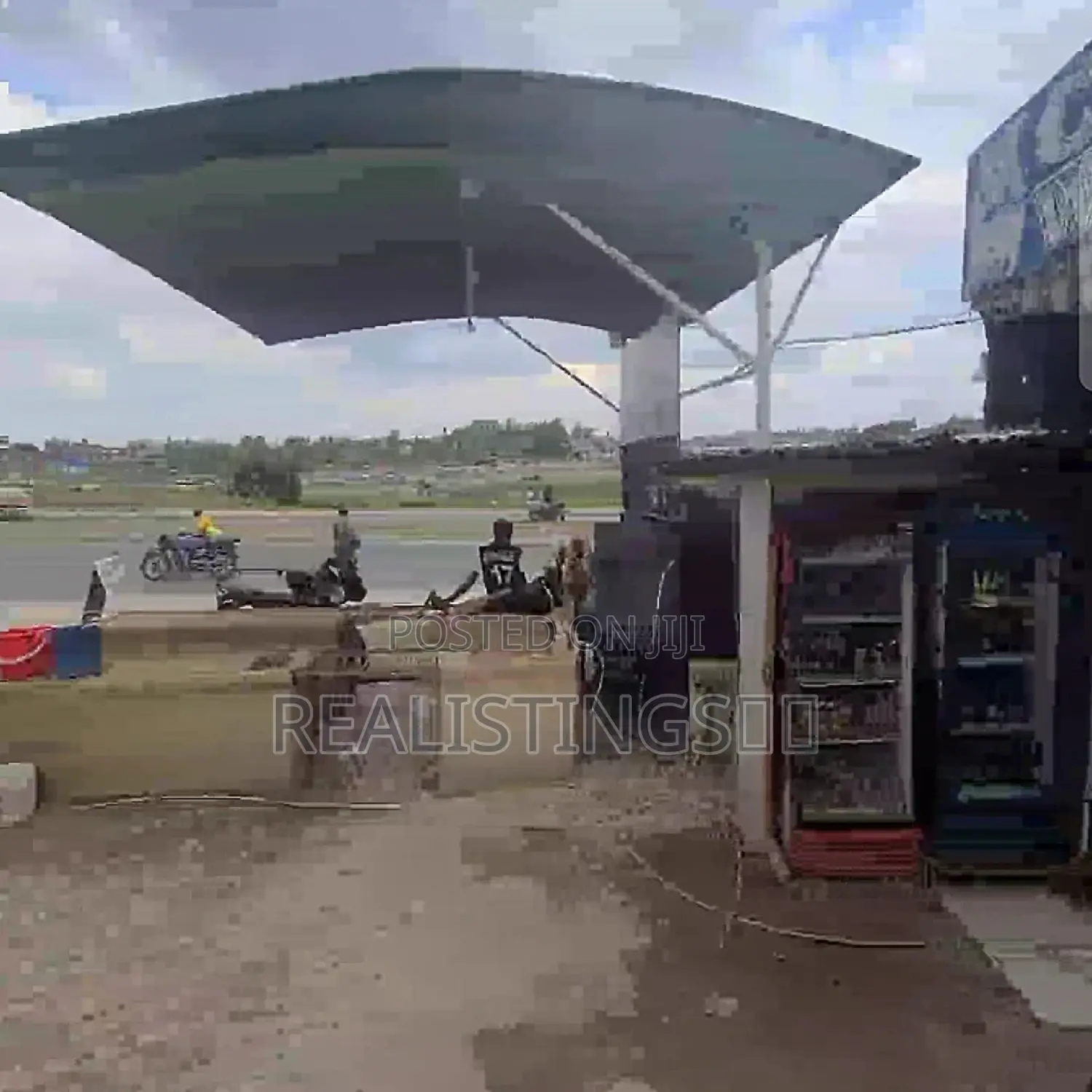 Mbezi Mwisho: Operating 17 Shop Frames for Sale - Dar