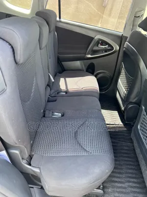 Toyota Vanguard 2009 White