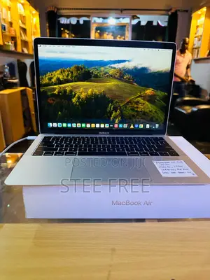 Laptop Apple MacBook Air 2019 8GB Intel Core I5 SSD 128GB