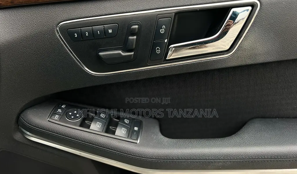 Mercedes-Benz E250 2010 Silver