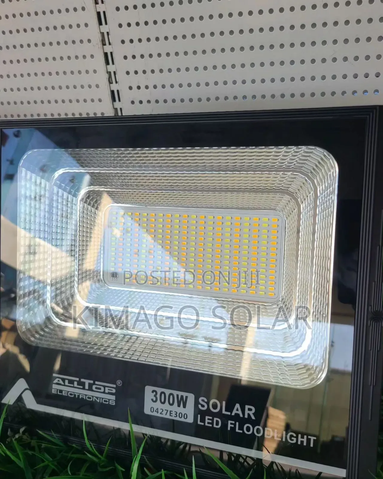 Floodlight 300w Zinapatikana