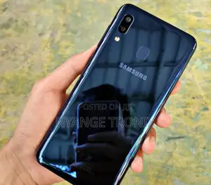Samsung Galaxy A20 32 GB