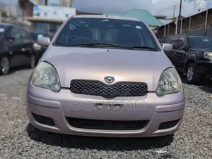 Toyota Vitz 2003 Pink