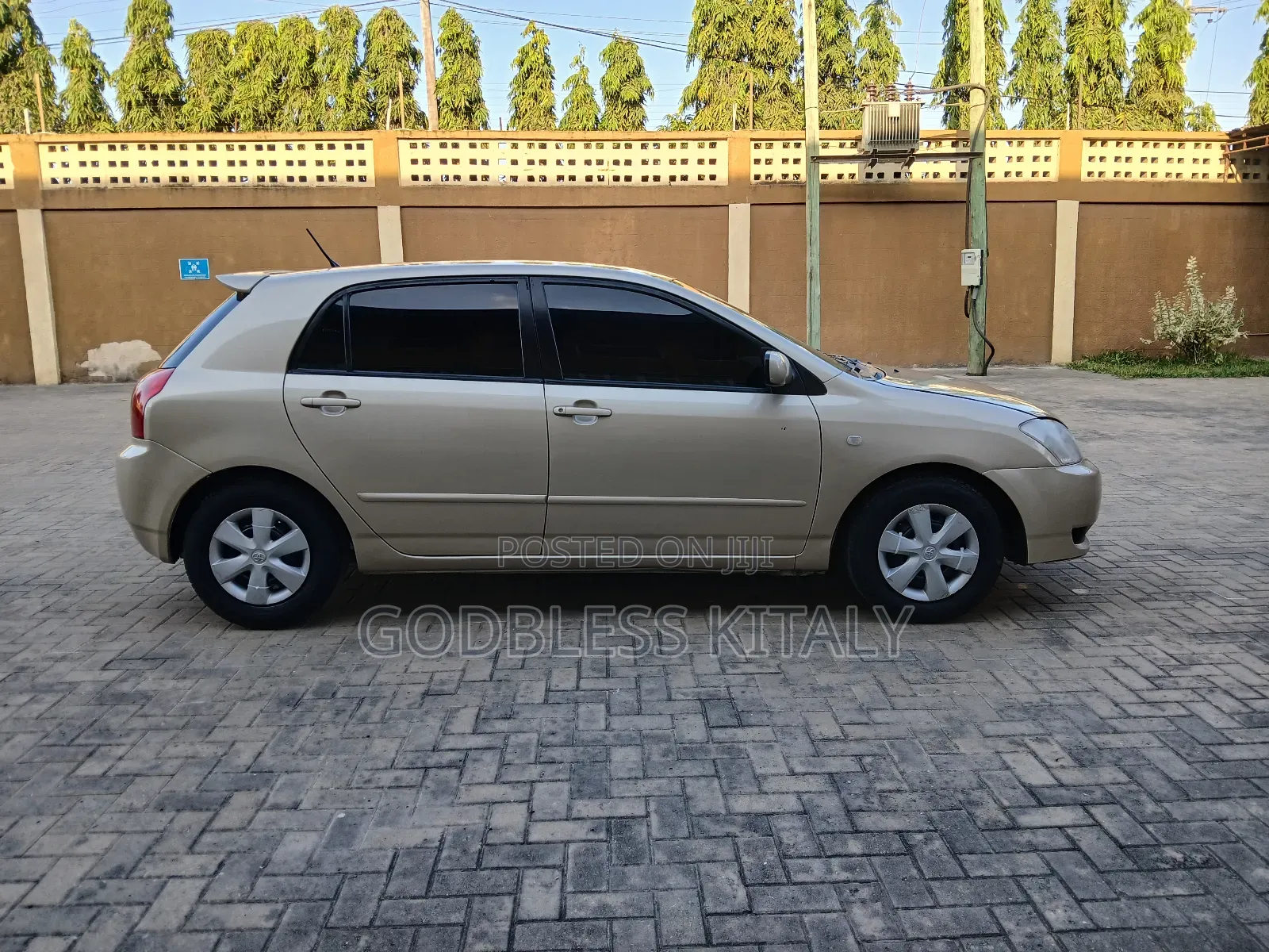 Toyota Corolla RunX 1.5 X AWD 2004 Gold