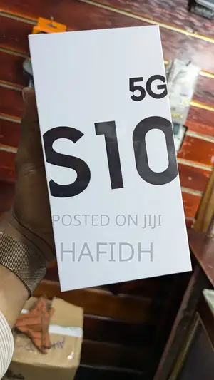 New Samsung Galaxy S10 5G 256 GB Black